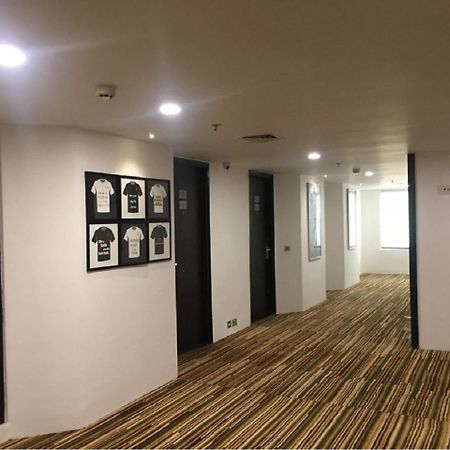 Lemon Tree Hotel, Banjara Hills, היידראבד מראה חיצוני תמונה