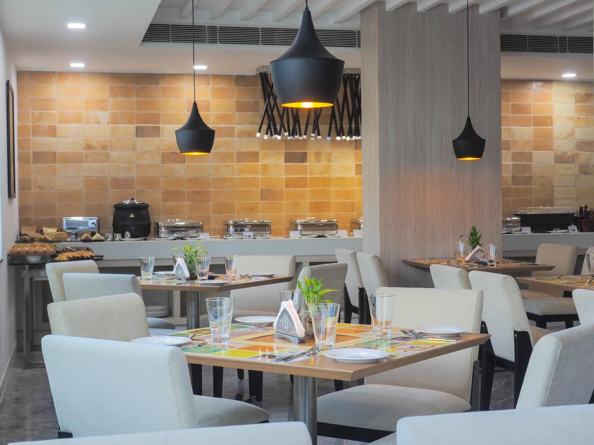 Lemon Tree Hotel, Banjara Hills, היידראבד מראה חיצוני תמונה