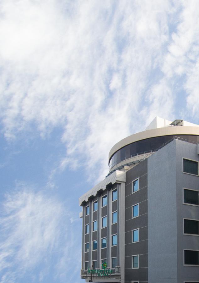 Lemon Tree Hotel, Banjara Hills, היידראבד מראה חיצוני תמונה