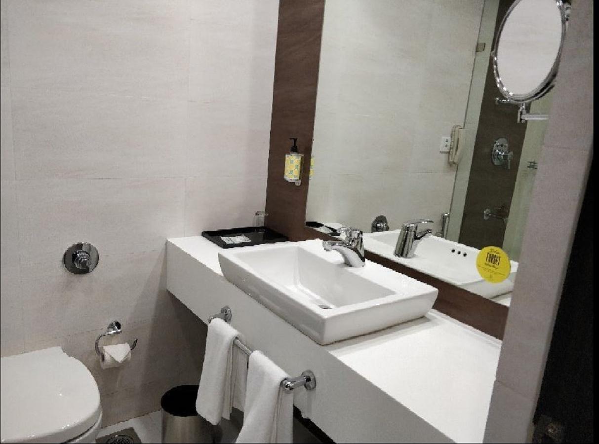 Lemon Tree Hotel, Banjara Hills, היידראבד מראה חיצוני תמונה